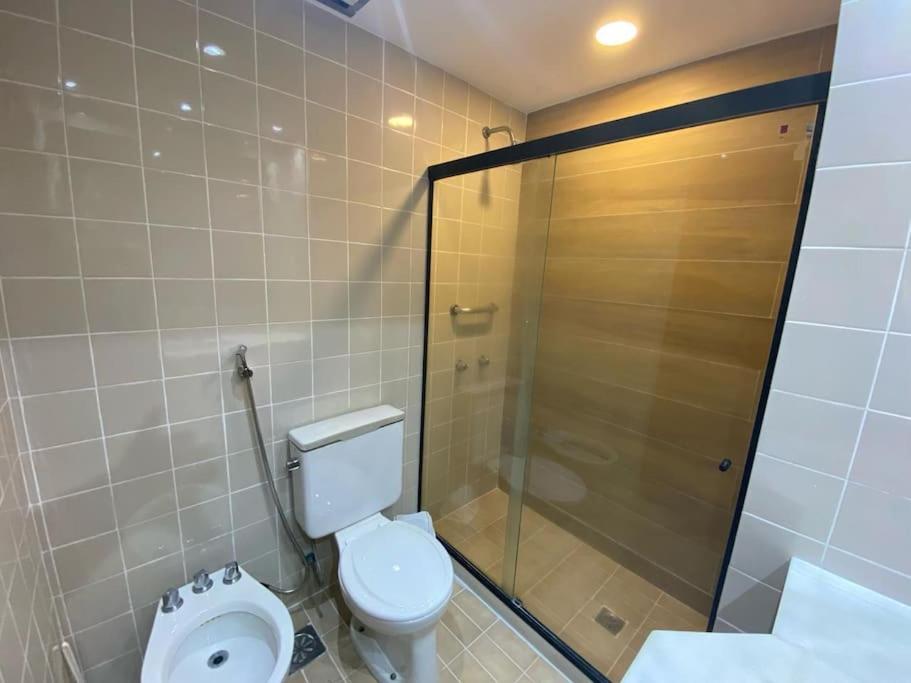 Flat Renovado Em Copacabana Com Piscina. Apartamento