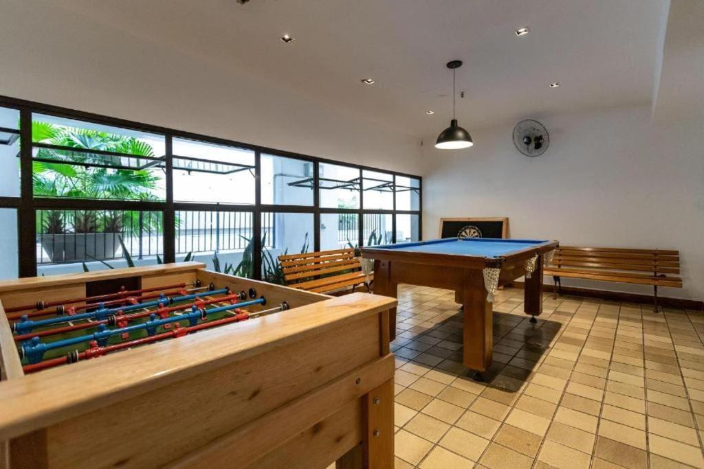 Apartamento Flat Renovado Em Copacabana Com Piscina.